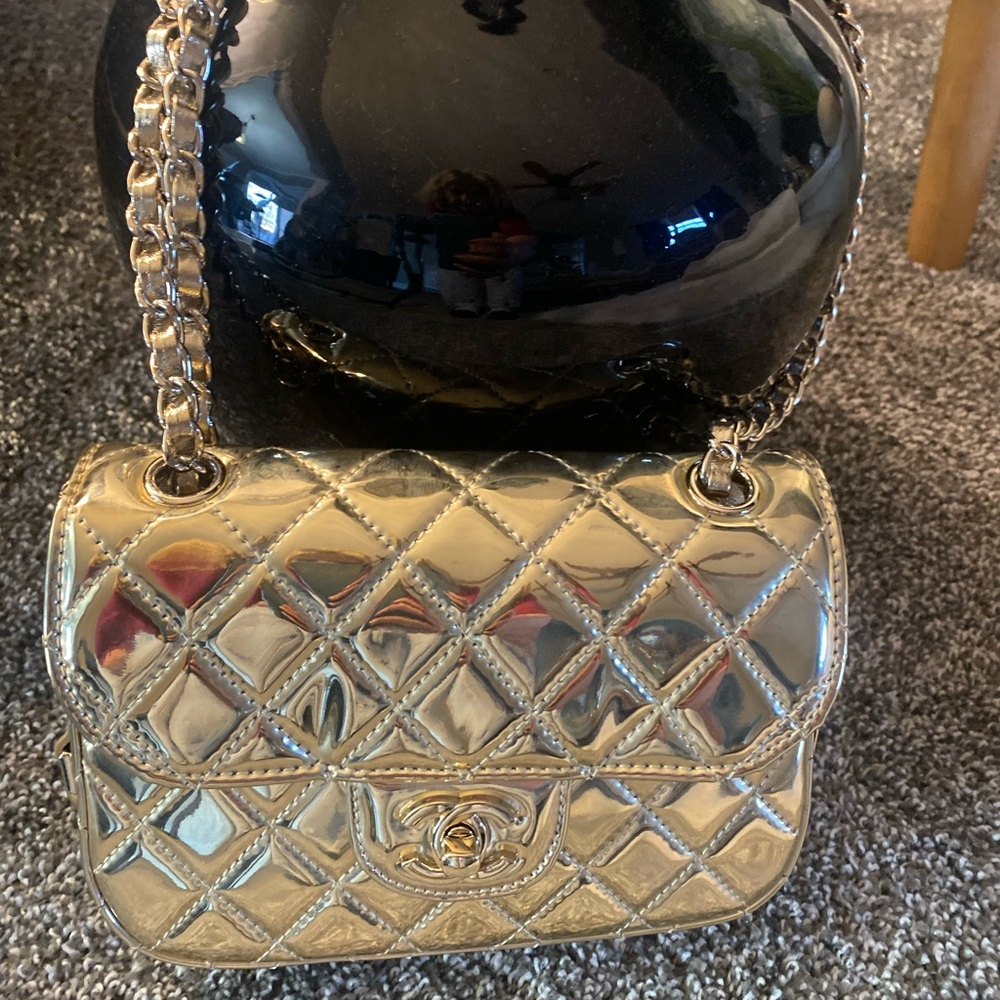 Gold Quilted CC Crossbody Shoulder Bag - Picture 2 of 12